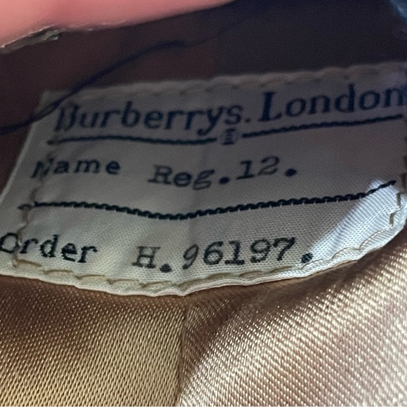 Burberrys Vintage Cashmere & Wool Overcoat - Picture 9 of 13